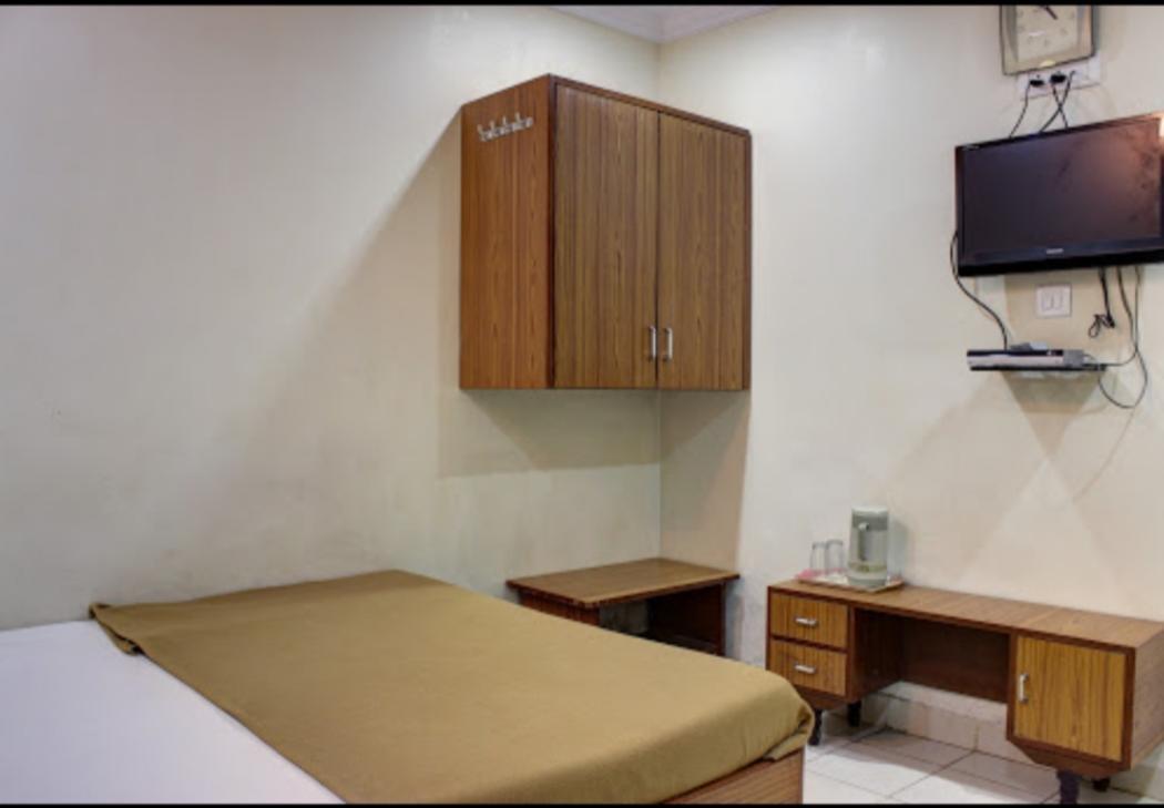 Hotel Super Mumbai Ngoại thất bức ảnh